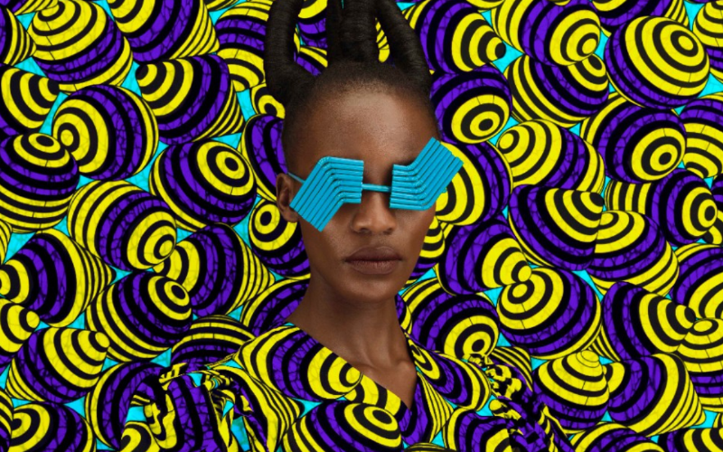 Scène de mode et design contemporain avec influence d'art africain en France.